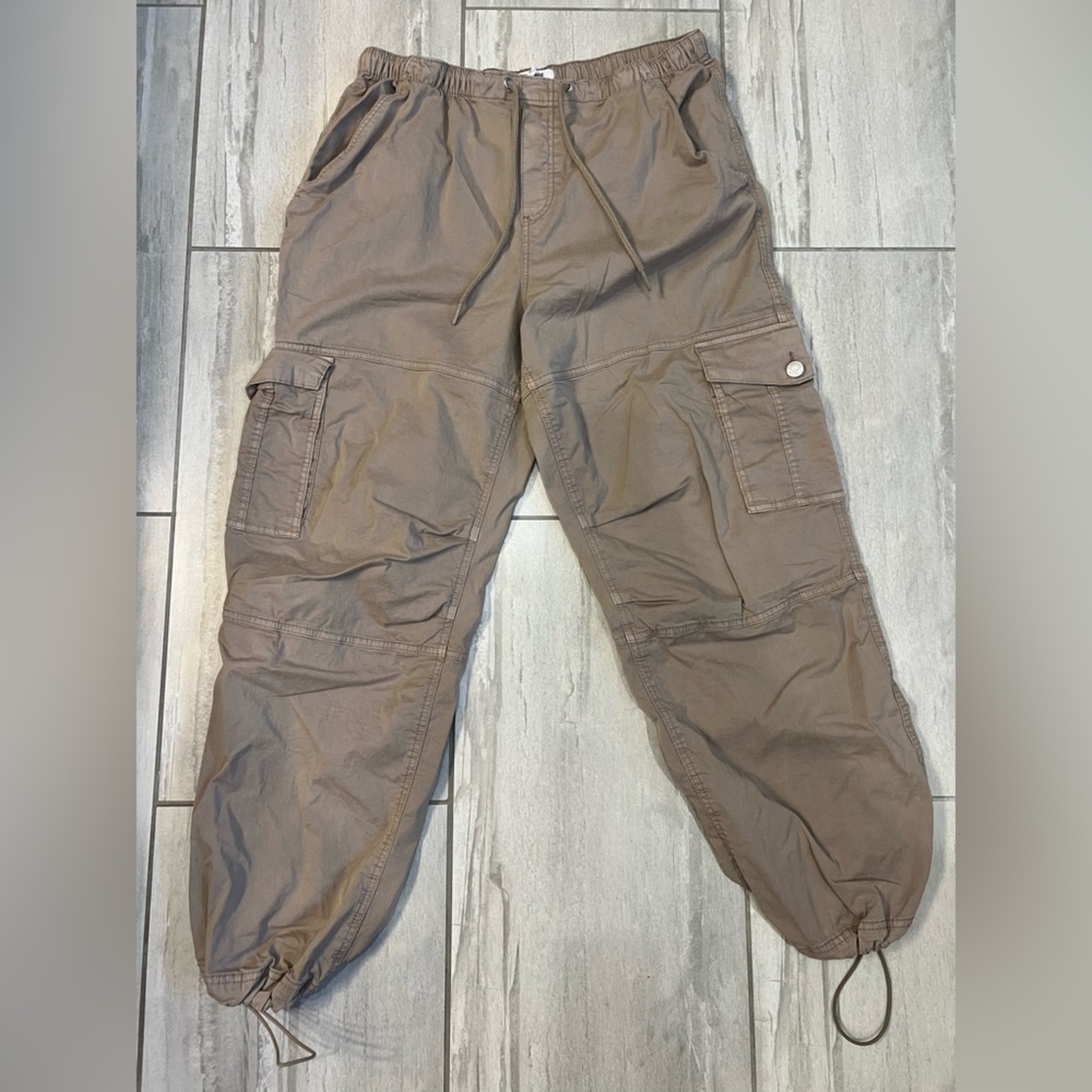 Garage cargo parachute pants size M